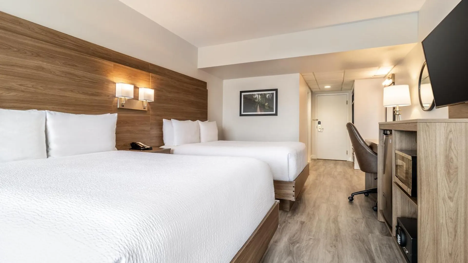 Atrium Hotel Vancouver