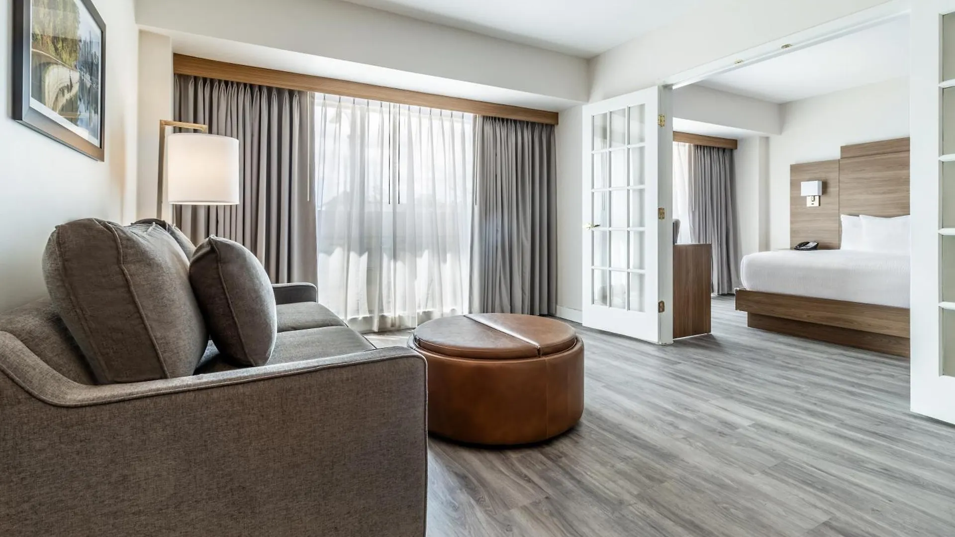 Atrium Hotel Vancouver