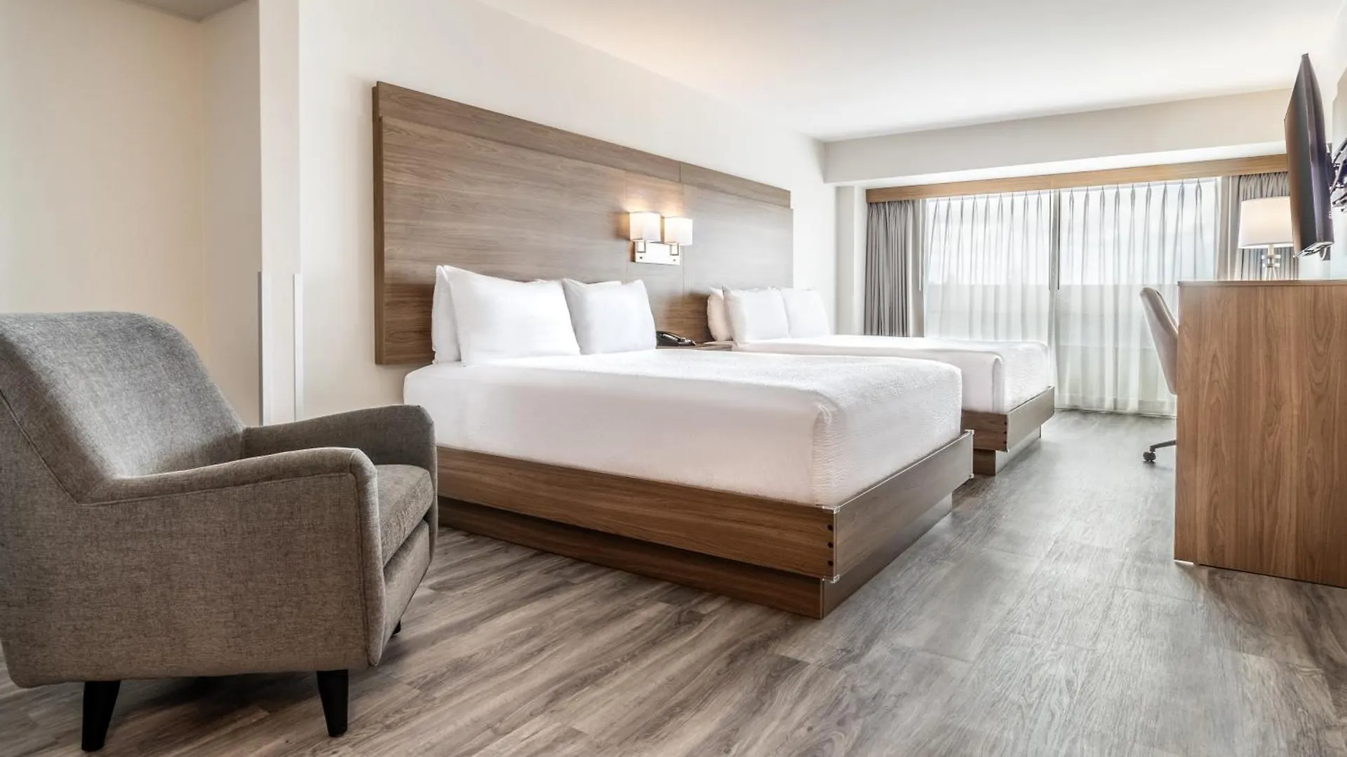 Atrium Hotel Vancouver Canada
