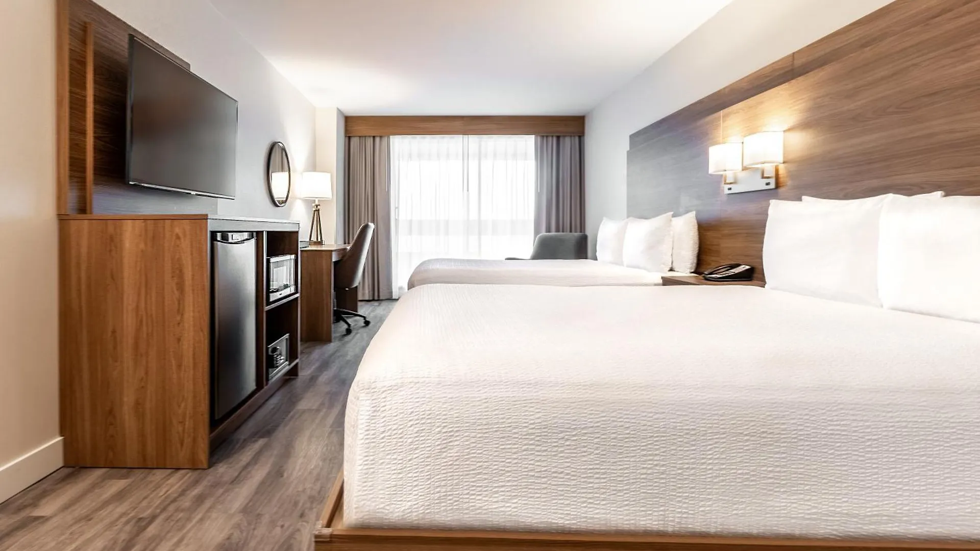 Atrium Hotel Vancouver