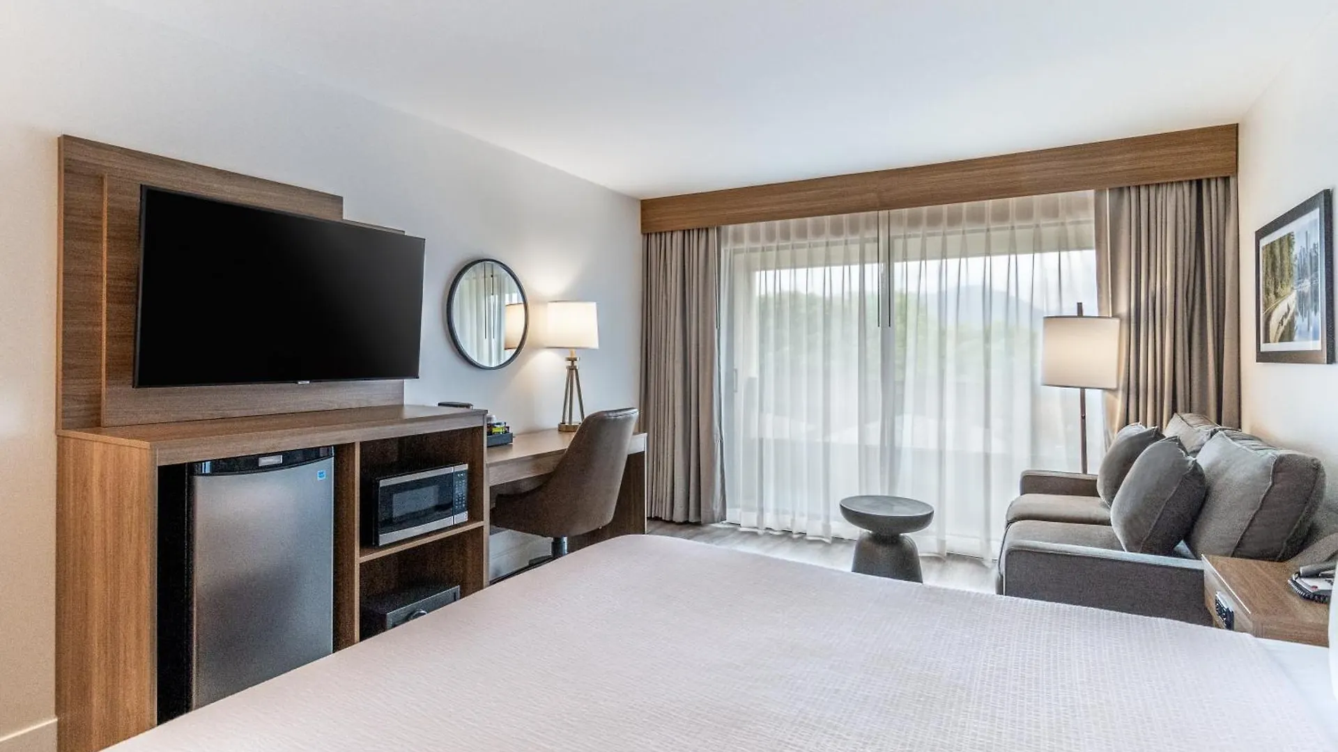 Atrium Hotel Vancouver